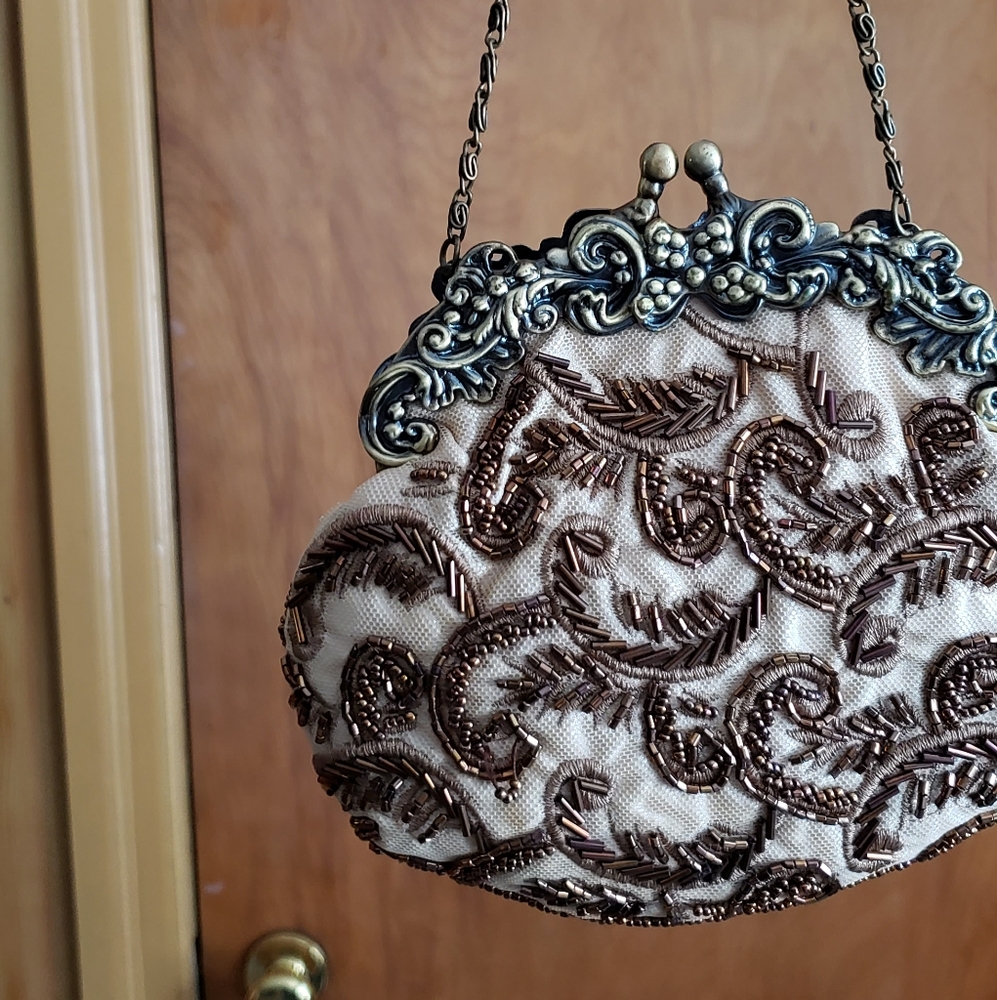 Beaded small purse